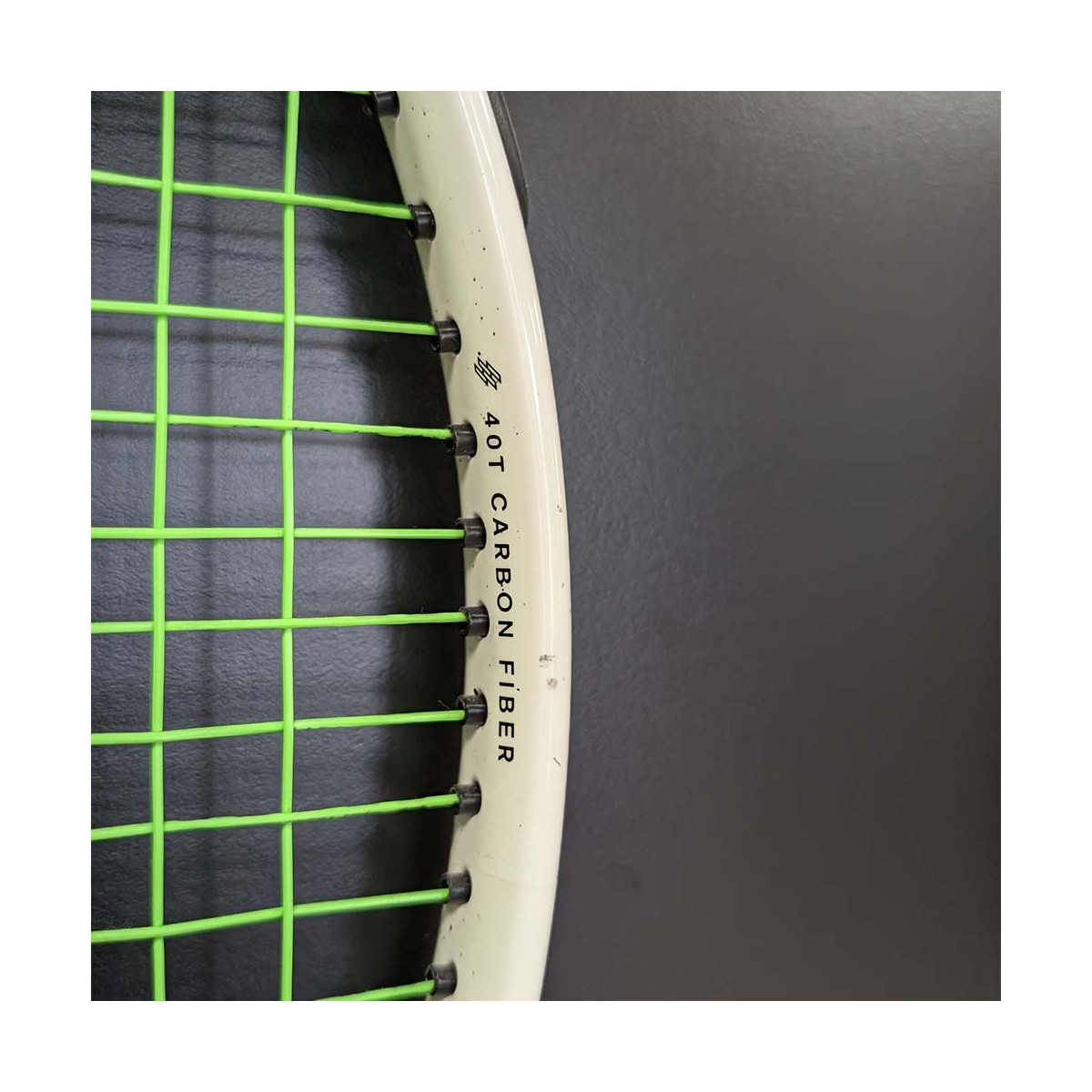 Solinco White Out 290 (290g) - Tweedehandsracket