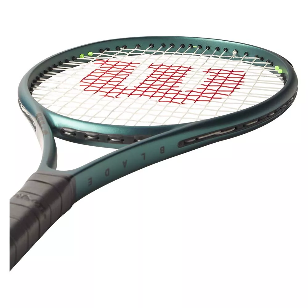 Wilson Junior Blade 26 V9 (245g) tennisracket