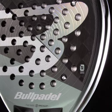Bullpadel Hack 04 25 racket