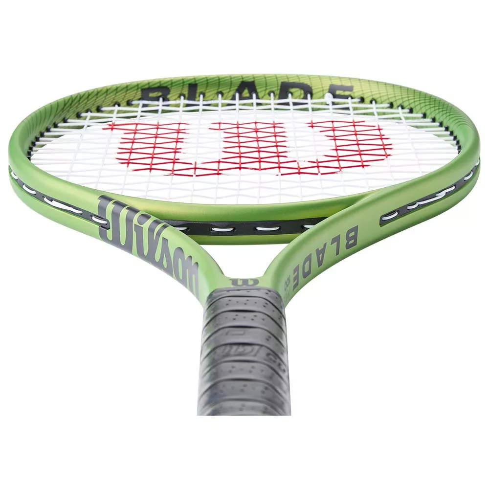 Wilson Blade Feel 100 (284g) tennisracket