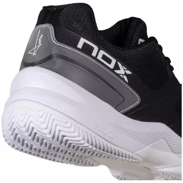 Nox AT10 Pro Zwart / Goud Schoenen