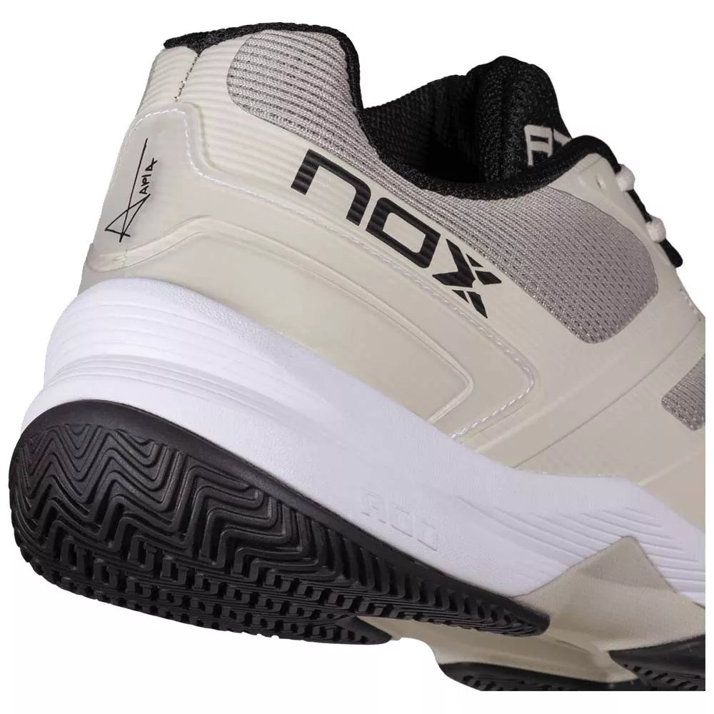 Nox AT10 Pro 2026 Zwart / Wit Schoenen