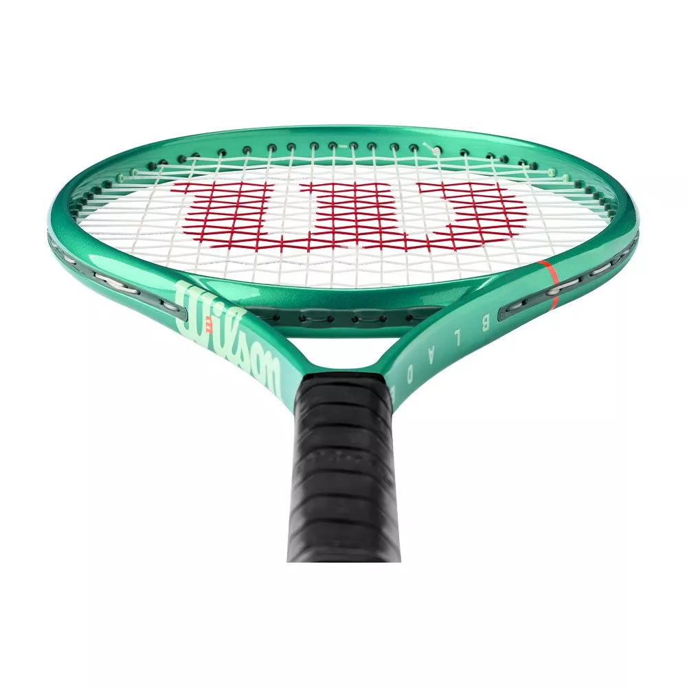 Wilson Blade 26 V10 junior tennisracket (255 g)