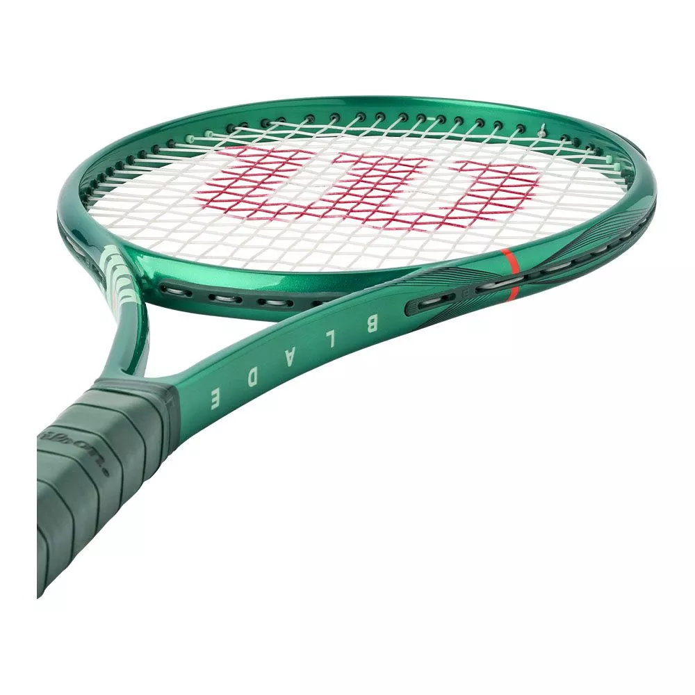 Wilson Blade 100L V10 tennisracket (285 g)