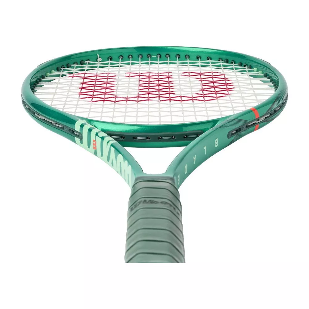 Wilson Blade 98 18x20 V10 tennisracket (305 g)