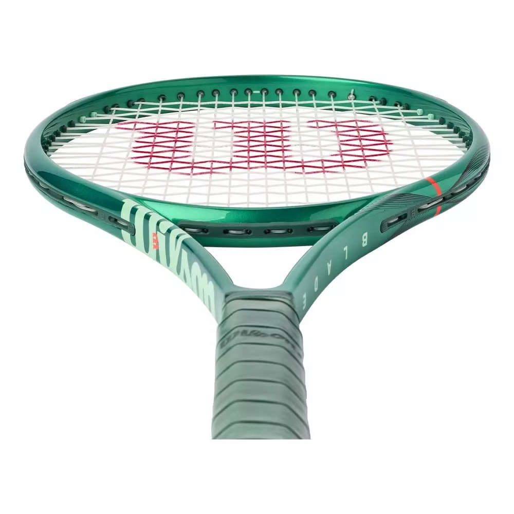 Wilson Blade 100 V10 tennisracket (300 g)