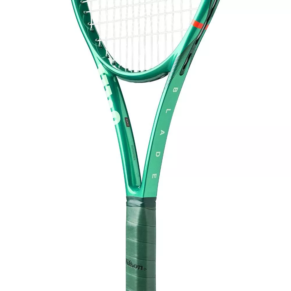 Wilson Blade 100 V10 tennisracket (300 g)