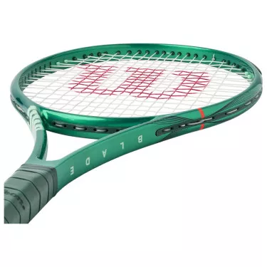 Wilson Blade 104 V10 tennisracket (290 g)